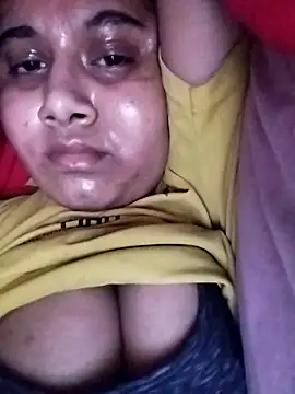 pihuu1313 online show from April 24, 9:00 am