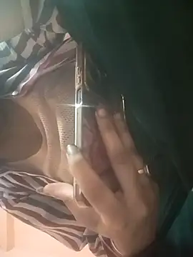 pihuu1313 online show from March 13, 12:43 pm