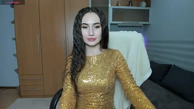 MiraaLes online show from April 18, 7:18 pm