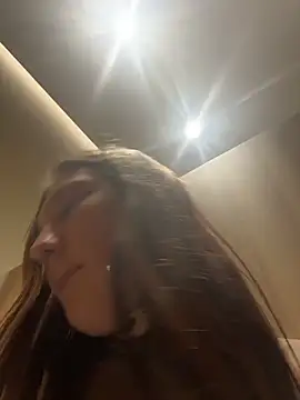 Snapshot of FionaMurr chatting on February 15, 7:51 am FionaMurr online show from February 15, 7:51 am