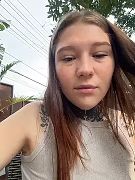 Snapshot of FionaMurr chatting on February 11, 3:50 am FionaMurr online show from February 11, 3:50 am