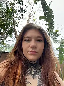 Snapshot of FionaMurr chatting on February 25, 5:07 am FionaMurr online show from February 25, 5:07 am