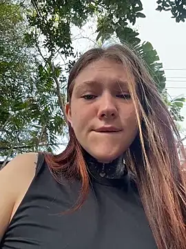 Snapshot of FionaMurr chatting on February 8, 3:26 am FionaMurr online show from February 8, 3:26 am