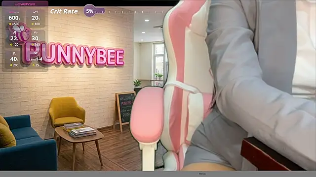 Punnybee online show from July 22, 1:02 pm