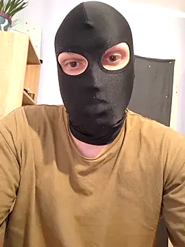 StickyIckyGeckon online show from March 14, 4:07 am