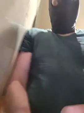 StickyIckyGeckon online show from March 21, 2:46 am