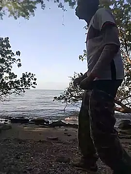 Andreskelly online show from April 2, 12:23 pm