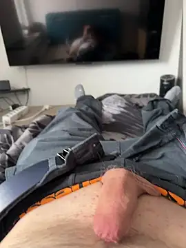 Snapshot of Geilerspritzer2023 chatting on February 18, 2:46 pm Geilerspritzer2023 online show from February 18, 2:46 pm