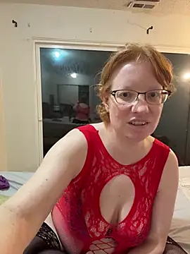 Lenaravenswood online show from March 7, 5:03 am