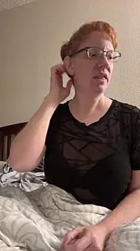 Lenaravenswood online show from December 16, 7:45 am