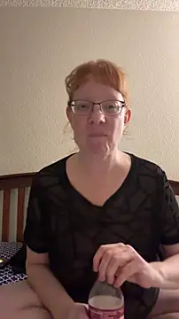 Lenaravenswood online show from December 17, 7:13 am