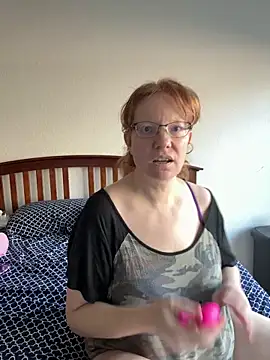 Lenaravenswood online show from March 16, 8:55 pm