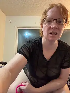 Lenaravenswood online show from March 21, 4:35 am