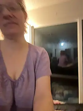 Lenaravenswood online show from February 1, 8:01 am