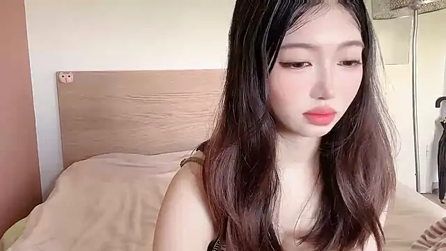 Snapshot of cici-r0 chatting on March 22, 5:25 pm cici-r0 online show from March 22, 5:25 pm