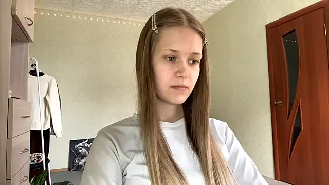 ZaidaSchwarten online show from February 22, 1:13 pm