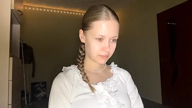 ZaidaSchwarten online show from February 5, 5:14 am