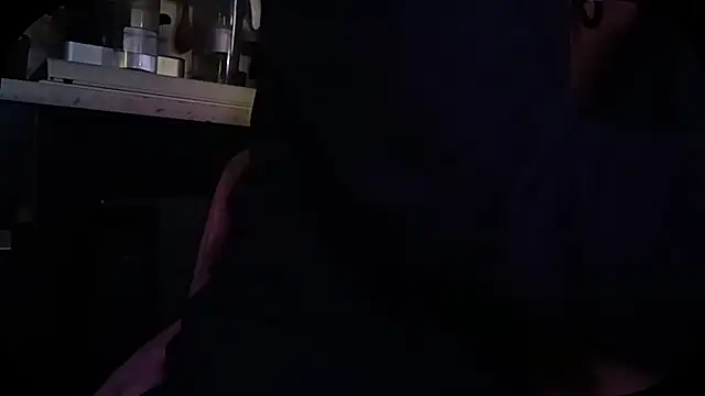 4skinlvrI online show from July 17, 12:46 pm