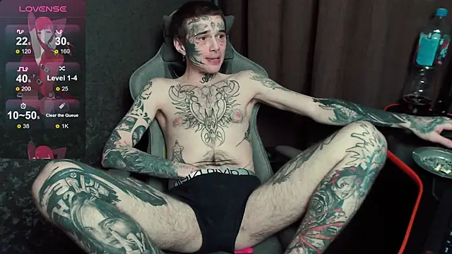 Snapshot of lonelycry7tal chatting on December 16, 9:41 pm lonelycry7tal online show from December 16, 9:41 pm