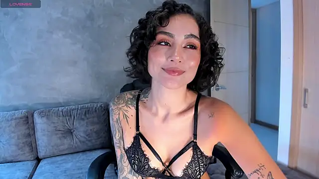 Snapshot of ValerieAustin chatting on May 13, 4:14 pm ValerieAustin online show from May 13, 4:14 pm