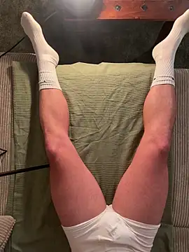 Snapshot of Krizzly666 chatting on December 16, 9:08 pm Krizzly666 online show from December 16, 9:08 pm