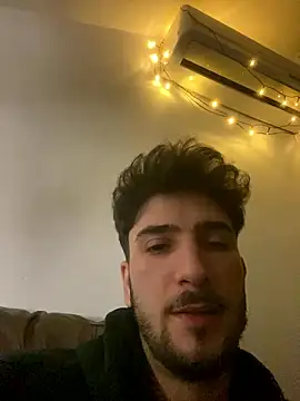 baiatfinseby online show from January 15, 7:06 pm