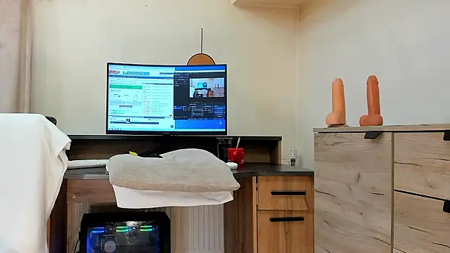 classy medea online show from February 15, 2:56 am