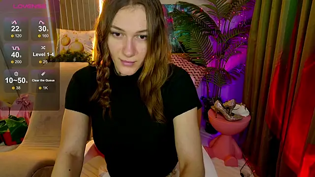 Snapshot of CarolainGilbert chatting on January 13, 7:23 am CarolainGilbert online show from January 13, 7:23 am