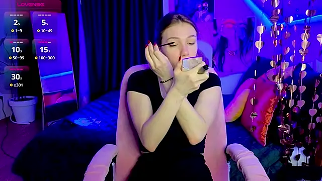 Snapshot of CarolainGilbert chatting on March 3, 5:36 am CarolainGilbert online show from March 3, 5:36 am