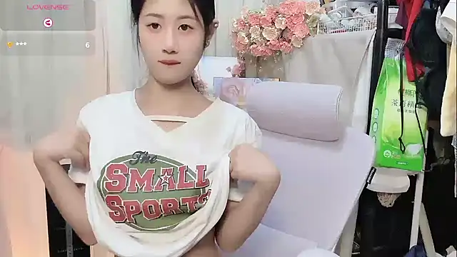 Yvonne-07 online show from March 26, 6:06 pm