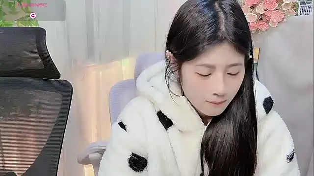 Yvonne-07 online show from January 14, 12:53 pm