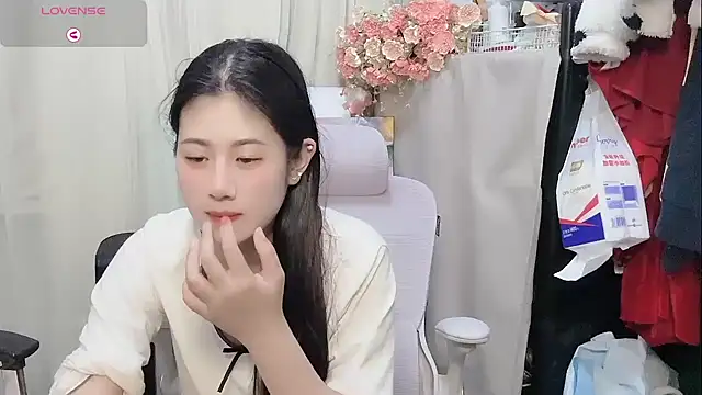 Yvonne-07 online show from March 13, 2:55 pm