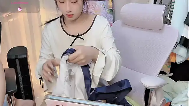 Yvonne-07 online show from February 3, 12:10 pm