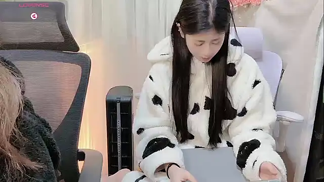 Yvonne-07 online show from January 9, 3:08 pm