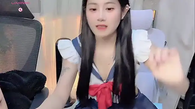 Yvonne-07 online show from December 18, 12:20 pm