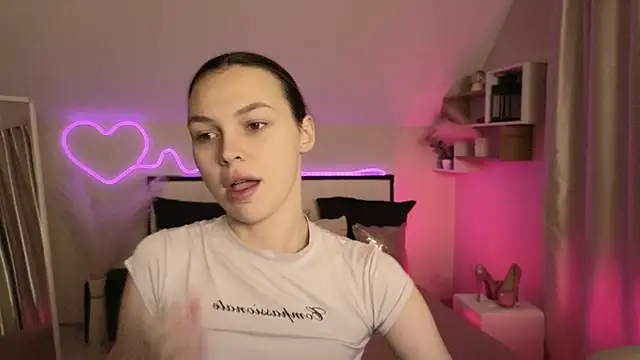 MaxinCarroll online show from February 9, 5:27 am