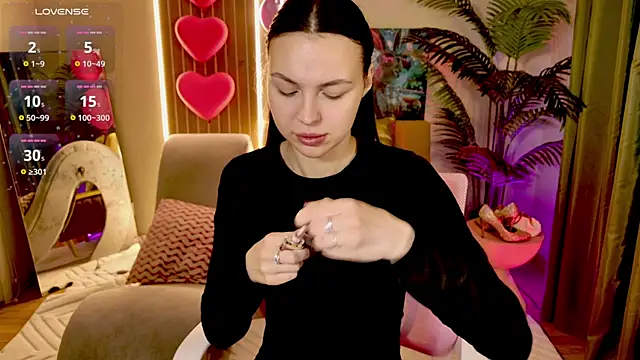 MaxinCarroll online show from April 2, 5:36 am