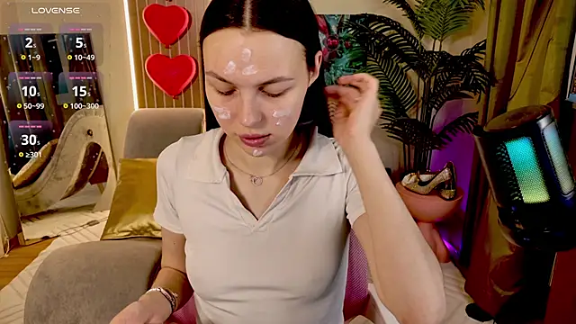 MaxinCarroll online show from April 10, 10:11 am