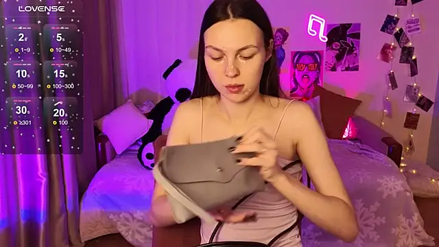 MaxinCarroll online show from January 7, 5:23 am