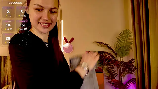 MaxinCarroll online show from April 13, 10:08 am