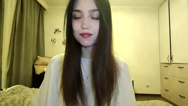 Qwami Amie online show from February 21, 2:52 pm