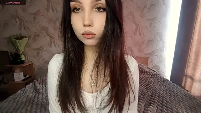 Qwami Amie online show from April 3, 11:27 am