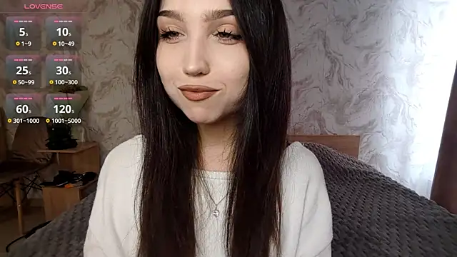 Qwami Amie online show from March 28, 12:28 pm