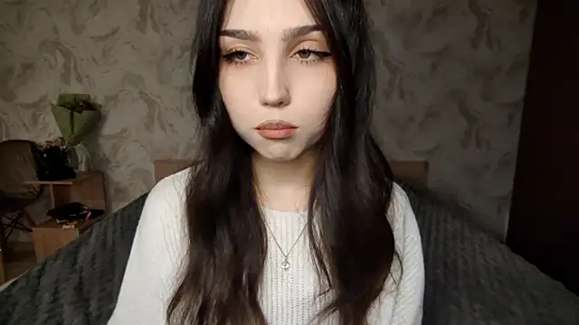 Qwami Amie online show from March 24, 3:34 pm