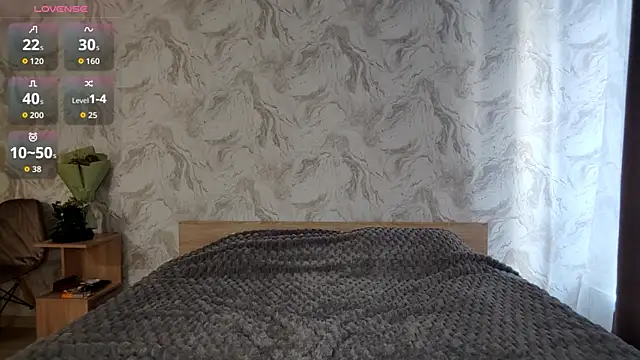 Qwami Amie online show from April 2, 1:18 pm