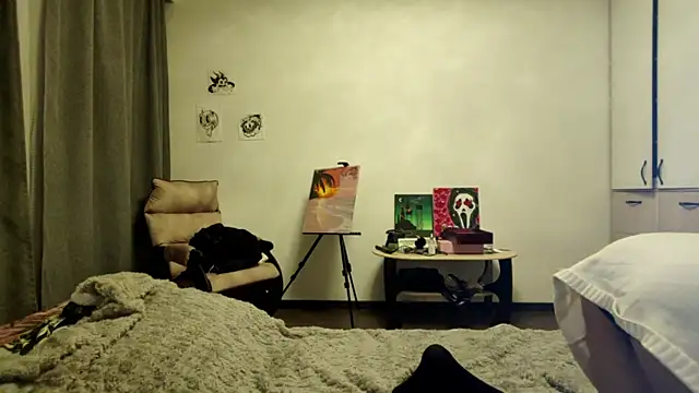 Qwami Amie online show from February 25, 1:22 pm