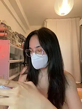 mimichannn99 online show from April 17, 9:45 am