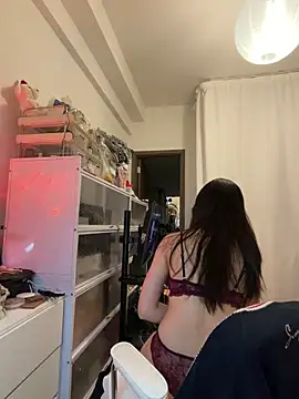 mimichannn99 online show from April 5, 10:27 pm