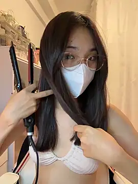 mimichannn99 online show from June 1, 8:47 am