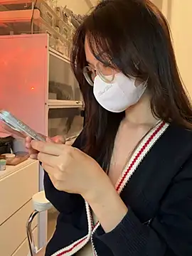 mimichannn99 online show from April 9, 7:42 pm